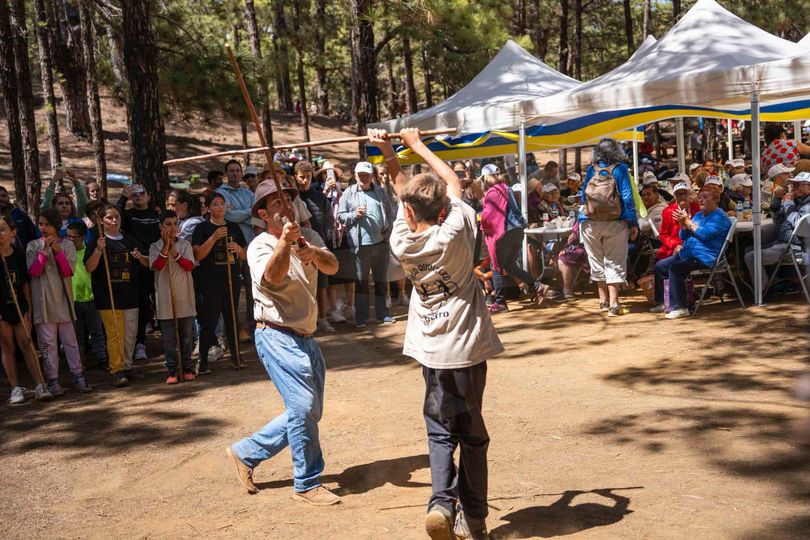 Manifestación del juego del palo Estilo Quintero en El Hierro