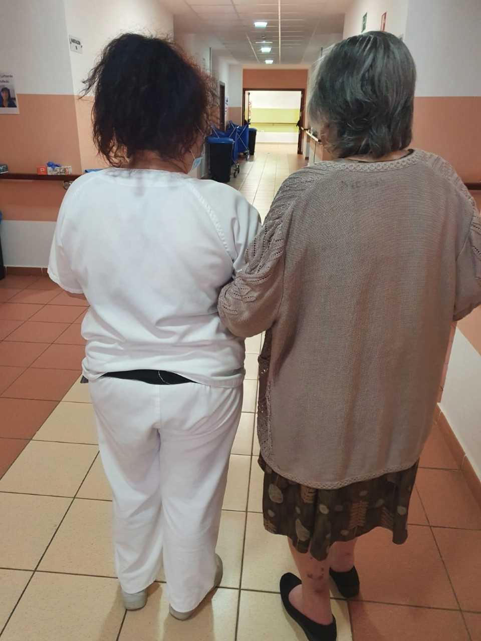 5f214206dc854d00177570fe