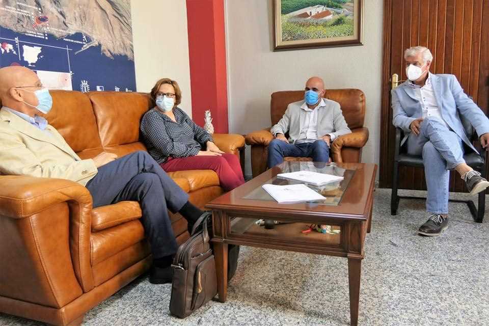 Diputado del Común aborda temas de interés para El Hierro en el Cabildo