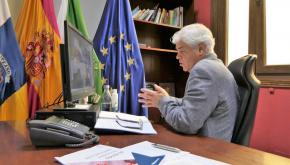 Alpidio Armas, presidente del Cabildo de El Hierro y la FECAI